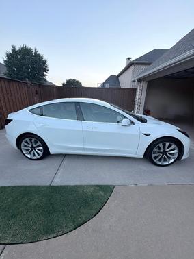 White 2018 Tesla Model 3 Long Range