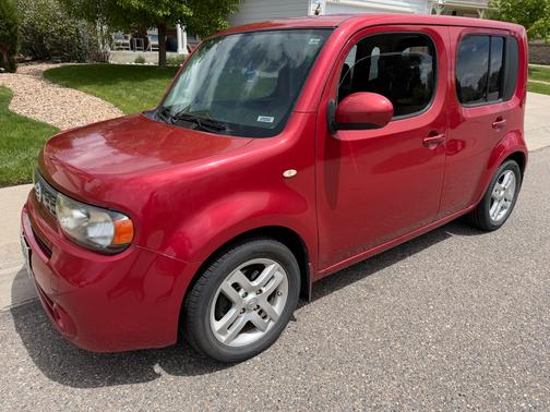 Red 2011 Nissan Cube 1.8 SL