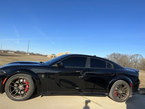 Photo 2 of 7 of 2021 Dodge Charger SRT Hellcat Widebody
