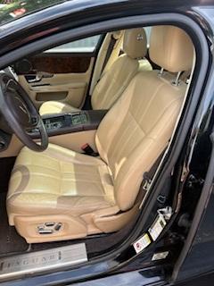 2013 Jaguar XJ Base