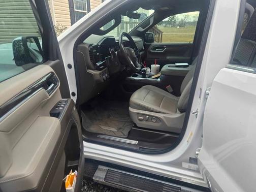 White 2022 Chevrolet Silverado 1500 LTZ