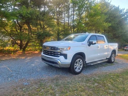 White 2022 Chevrolet Silverado 1500 LTZ