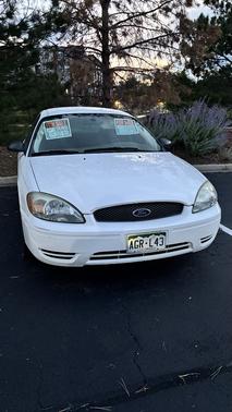 2004 Ford Taurus LX