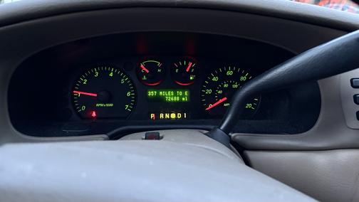 2004 Ford Taurus LX