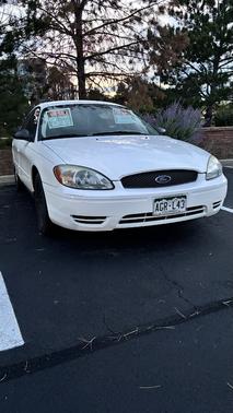2004 Ford Taurus LX