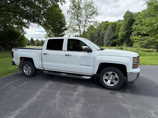 White 2014 Chevrolet Silverado 1500 2LT