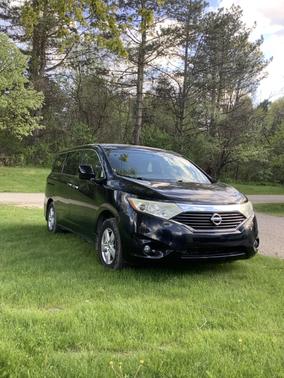 Black 2015 Nissan Quest SV