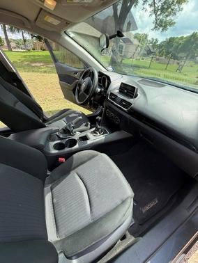 Gray 2014 Mazda Mazda3 i SV