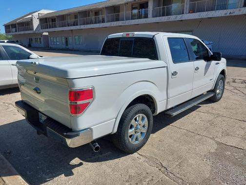 White 2014 Ford F-150 Lariat
