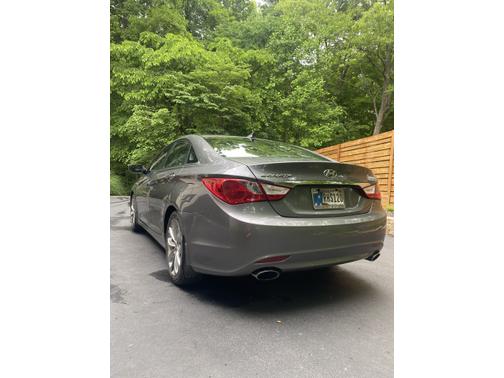 2011 Hyundai SONATA SE