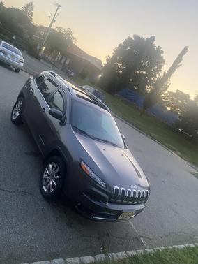 Gray 2014 Jeep Cherokee Limited