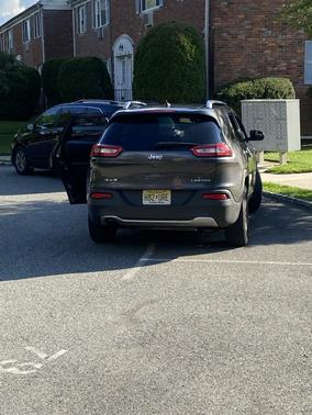 Gray 2014 Jeep Cherokee Limited