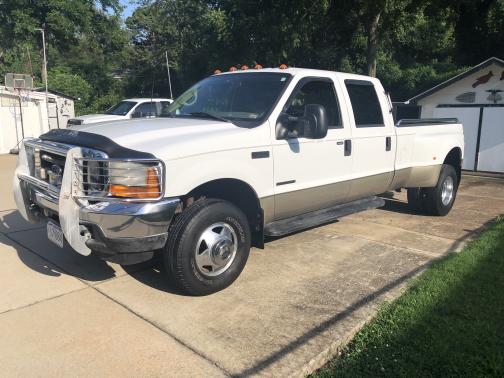 2001 Ford F-350 XLT Crew Cab Super Duty DRW