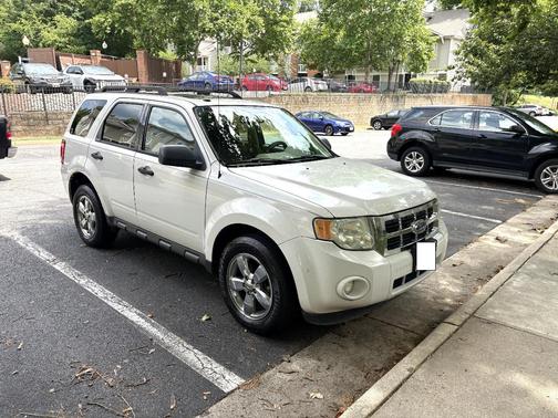 White 2010 Ford Escape XLT