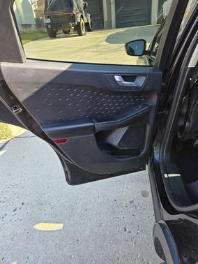 Black 2020 Ford Escape SEL