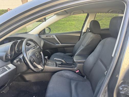 2013 Mazda Mazda3 i Touring