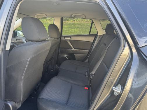 2013 Mazda Mazda3 i Touring