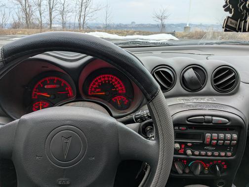 2004 Pontiac Grand Am SE 1