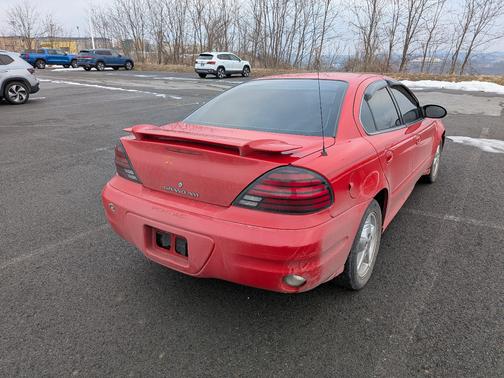 2004 Pontiac Grand Am SE 1