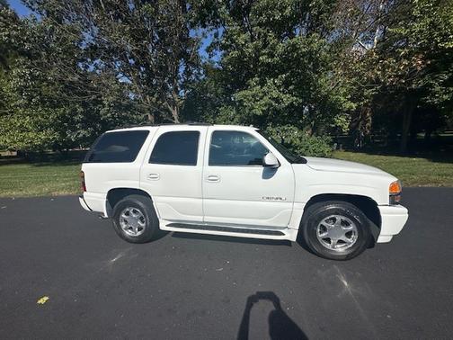 2004 GMC Yukon Denali