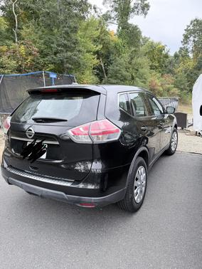Black 2016 Nissan Rogue S
