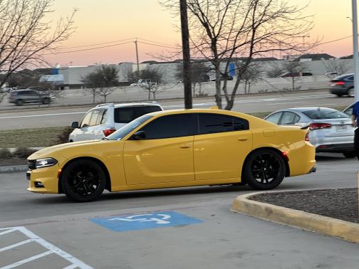 2017 Dodge Charger SXT