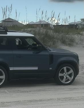 2023 Land Rover Defender S