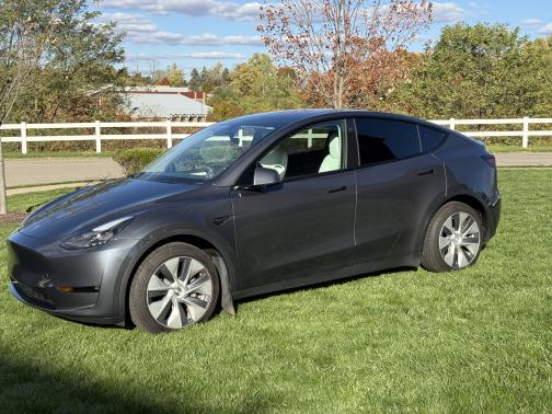 2023 Tesla Model Y AWD