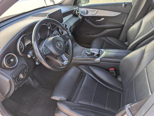 White 2019 Mercedes-Benz GLC 300 Base