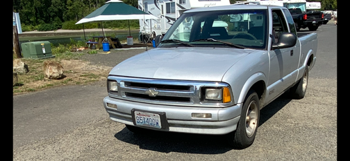 1996 Chevrolet S-10 LS Extended Cab