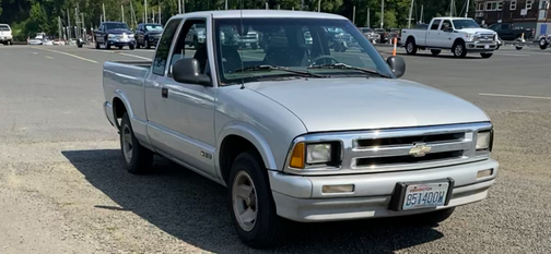 1996 Chevrolet S-10 LS Extended Cab