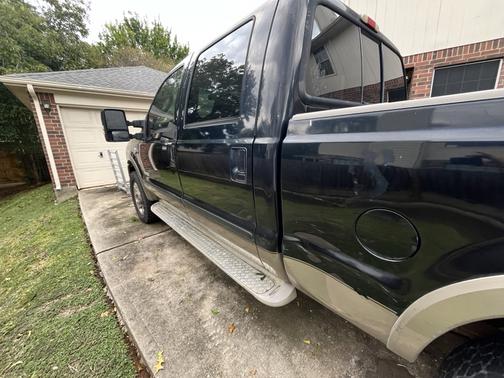 2006 Ford F-250 Lariat Crew Cab Super Duty