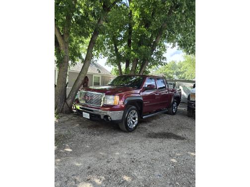 Red 2009 GMC Sierra 1500 SLT Crew Cab