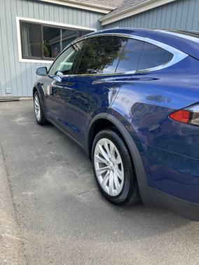 2019 Tesla Model X 75D