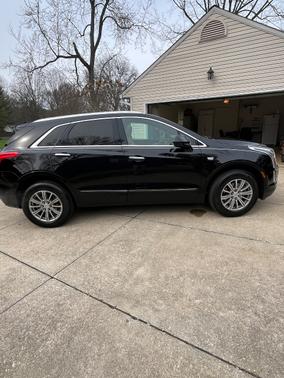 Black 2018 Cadillac XT5 Luxury
