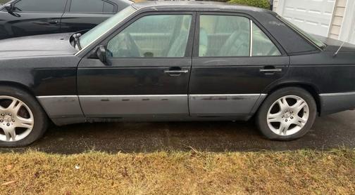 1993 Mercedes-Benz E-Class 300E