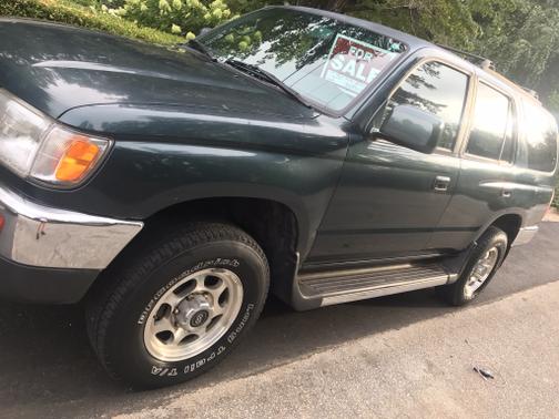 Photo 1 of 8 of 1998 Toyota 4Runner SR5