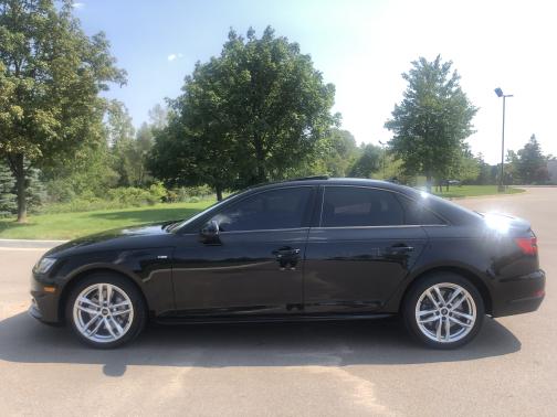 2017 Audi A4 Season of Audi Premium