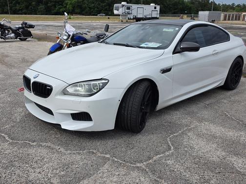White 2014 BMW M6 Base