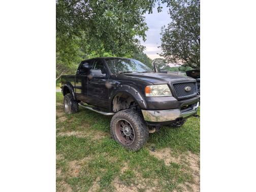 2005 Ford F-150 XLT Crew Cab