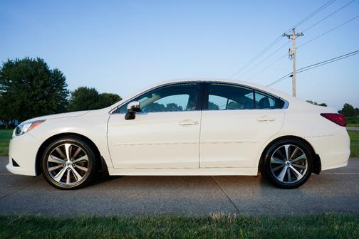 2016 Subaru Legacy 3.6R Limited