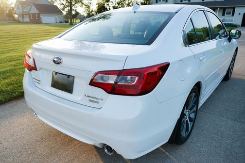 2016 Subaru Legacy 3.6R Limited