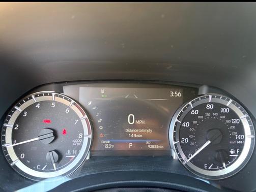 White 2023 Toyota Highlander LE