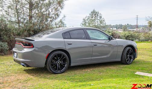 Gray 2017 Dodge Charger SE