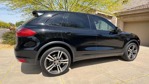 2014 Porsche Cayenne Cayenne