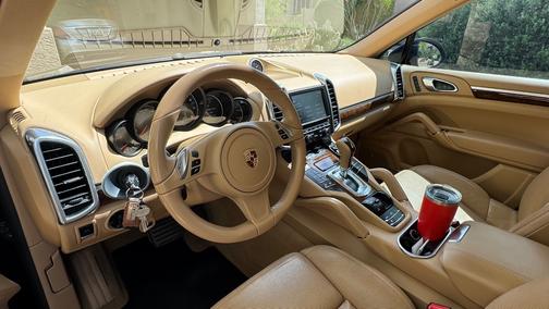 2014 Porsche Cayenne Cayenne