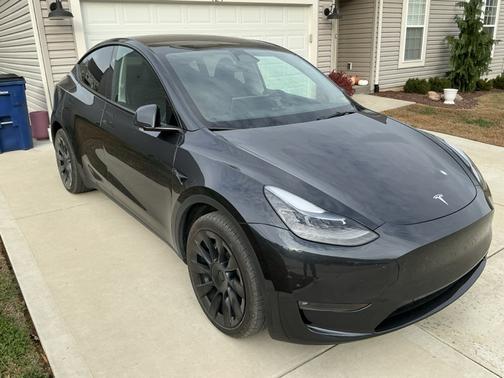 2024 Tesla Model Y Long Range