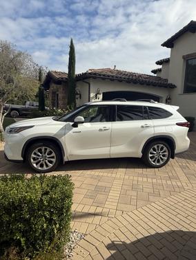 2021 Toyota Highlander Hybrid Limited