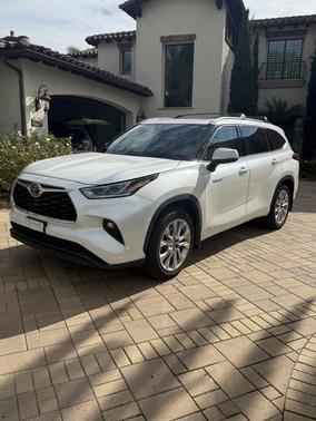 2021 Toyota Highlander Hybrid Limited
