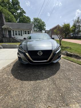 Gray 2019 Nissan Altima 2.5 SR